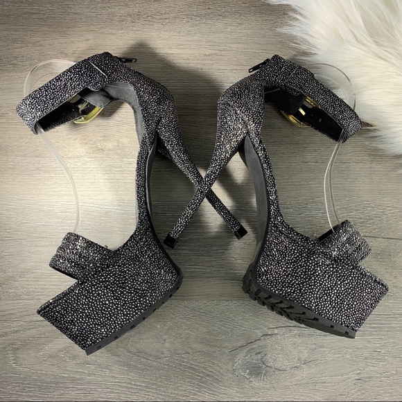 Qupid Platform Ankle Strap Open Toe Heel Size 8 - Picture 4 of 8